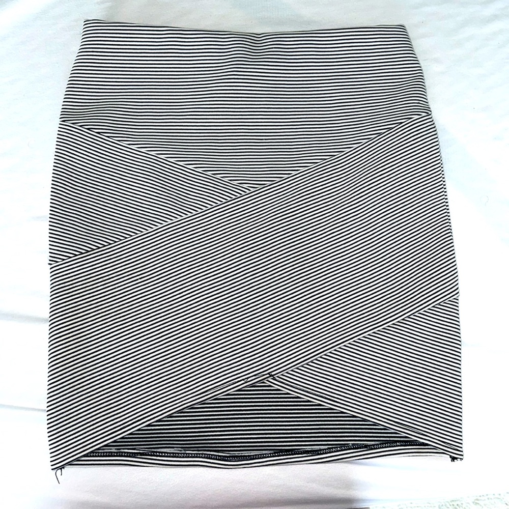Forever 21 mini skirt